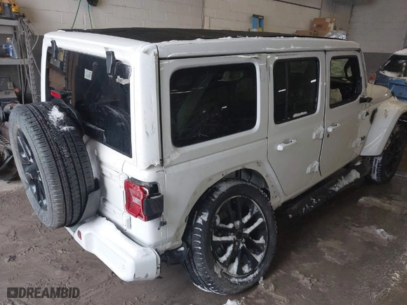 2022 Jeep Wrangler Unlimited Sahara with VIN 1C4HJXEN3NW222744, listed as a IAAI auction lot 41249285 with 43,780 mi miles. Bid and sale history available at carsss.com. Image 4.