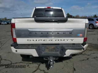 2017 Ford F-350 Platinum с VIN 1FT8W3BT1HEB72157, выставлен на аукционе Copart как лот 50434415 с пробегом 177 062 миль миль и Списание • Salvage title. История ставок и продаж доступна на DreamBid. Изображение 6.