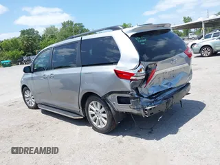 2016 Toyota Sienna Limited z VIN 5TDDK3DC6GS143981, wystawiony jako IAAI lot #42094449 z przebiegiem 89 078 mil mil oraz . Historia ofert i sprzedaży dostępna na DreamBid. Obrazek 14.