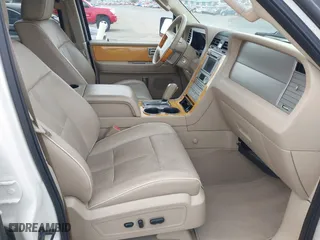 2007 Lincoln Navigator with VIN 5LMFU28597LJ12405, listed as a IAAI auction lot 41911651 with 168,416 mi miles. Bid and sale history available at carsss.com. Image 5.
