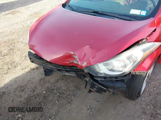 2014 Hyundai Elantra SE z VIN KMHDH4AE7EU058050, wystawiony jako IAAI lot #42139887 z przebiegiem 118 802 mil mil oraz . Historia ofert i sprzedaży dostępna na DreamBid. Obrazek 6.
