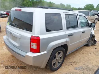 2007 Jeep Patriot Sport with VIN 1J8FT28W37D400538, listed as a IAAI auction lot 42110208 with 231,994 mi miles and . Bid and sale history available at DreamBid. Image 4.