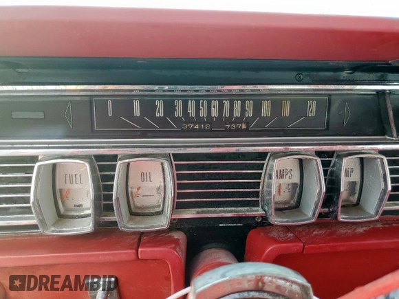 1964 Lincoln Continental z VIN 4Y82N417604, wystawiony jako Copart lot #58056575 z przebiegiem 37 412 mil mil oraz Szkoda całkowita • Salvage title. Historia ofert i sprzedaży dostępna na DreamBid. Obrazek 9.