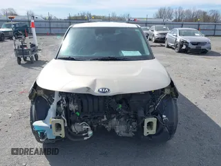 2020 Kia Soul EX with VIN KNDJ33AU5L7073908, listed as a IAAI auction lot 41816282 with 53,002 mi miles. Bid and sale history available at carsss.com. Image 13.