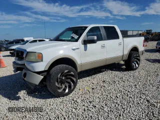 2007 Ford F-150 XLT with VIN 1FTPW12V07KC01858, listed as a Copart auction lot 46913875 with 176,356 mi miles and Salvage Title. Bid and sale history available at carsss.com. Image 1.