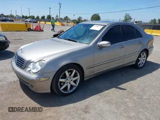 2004 Mercedes-Benz C 230 Kompressor с VIN WDBRF40J64F459900, выставлен на аукционе IAAI как лот 42500575 с пробегом 231 657 миль миль и . История ставок и продаж доступна на DreamBid. Изображение 17.