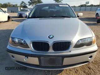 2003 BMW 3 Series 325i with VIN WBAAZ33433PH35903, listed as a Copart auction lot 71202564 with 116,302 mi miles and Clean Title. Bid and sale history available at carsss.com. Image 5.