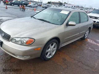 2004 Infiniti I35 with VIN JNKDA31A84T212302, listed as a IAAI auction lot 41551876 with 81,425 mi miles. Bid and sale history available at carsss.com. Image 2.