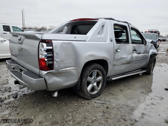 2013 Chevrolet Avalanche LTZ with VIN 3GNMCGE01DG259485, listed as a Copart auction lot 38668434 with 119,355 mi miles and Salvage Title. Bid and sale history available at carsss.com. Image 3.