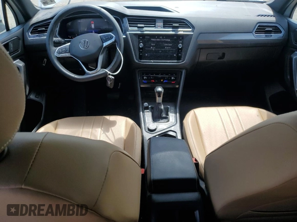 2024 Volkswagen Tiguan SE with VIN 3VVMB7AXXRM077048, listed as a Copart auction lot 54885705 with 9,414 mi miles and Salvage title. Bid and sale history available at DreamBid. Image 8.