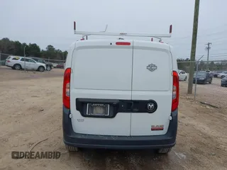 2020 Ram ProMaster City Cargo Tradesman z VIN ZFBHRFABXL6P28781, wystawiony jako IAAI lot #41298768 z przebiegiem 63 085 mil mil oraz . Historia ofert i sprzedaży dostępna na DreamBid. Obrazek 16.