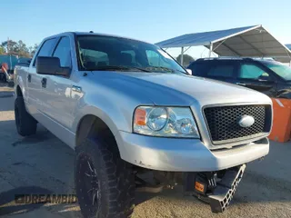 2006 Ford F-150 XLT with VIN 1FTPW14506KB72485, listed as a IAAI auction lot 41858983 with 147,385 mi miles. Bid and sale history available at carsss.com. Image 1.