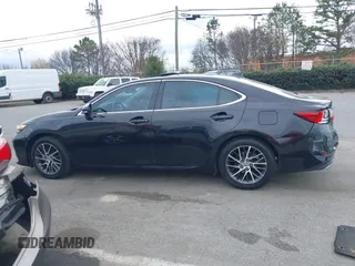 2018 Lexus ES with VIN 58ABK1GG0JU088946, listed as a IAAI auction lot 41720270 with 154,064 mi miles. Bid and sale history available at carsss.com. Image 14.