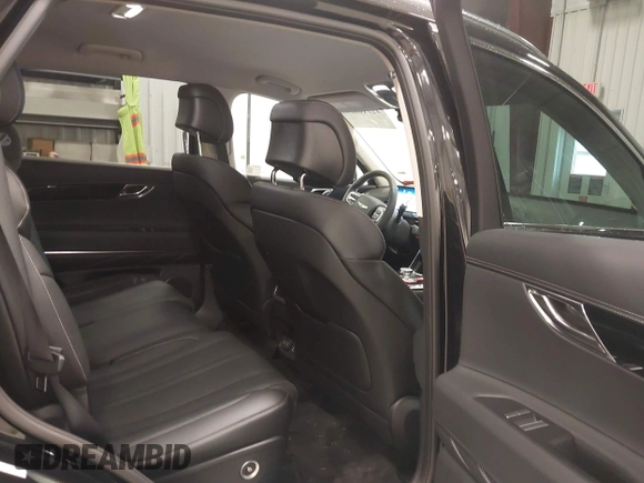 2025 Genesis GV80 Standard with VIN KMUHFESB2SU258557, listed as a IAAI auction lot 42116138 with 1,474 mi miles and . Bid and sale history available at DreamBid. Image 8.