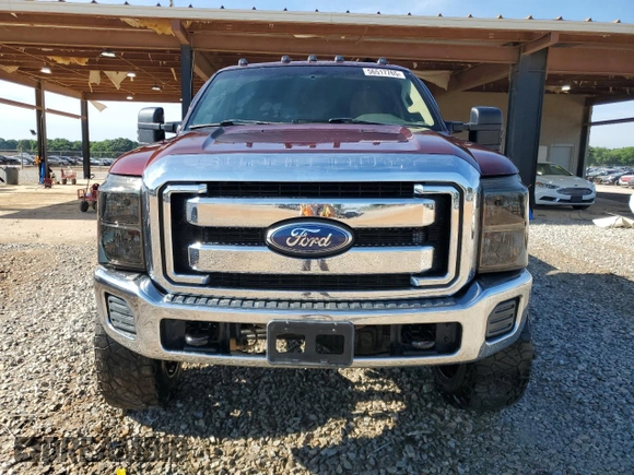 2011 Ford F-250 XL z VIN 1FT7W2BT2BEC45565, wystawiony jako Copart lot #56517765 z przebiegiem 331 638 mil mil oraz Szkoda całkowita • Salvage title. Historia ofert i sprzedaży dostępna na DreamBid. Obrazek 5.