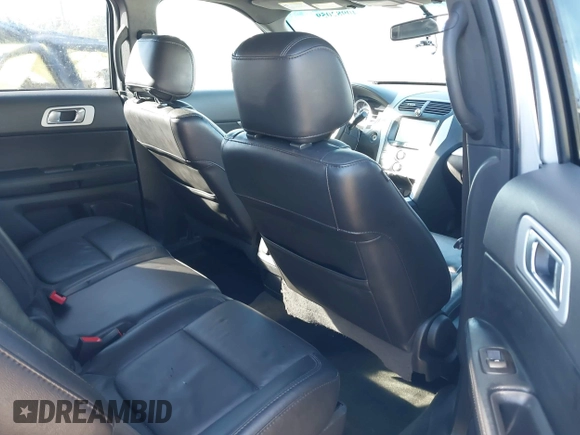 2014 Ford Explorer XLT z VIN 1FM5K7D80EGA58015, wystawiony jako IAAI lot #40982059 z przebiegiem 193 797 mil mil oraz . Historia ofert i sprzedaży dostępna na DreamBid. Obrazek 8.