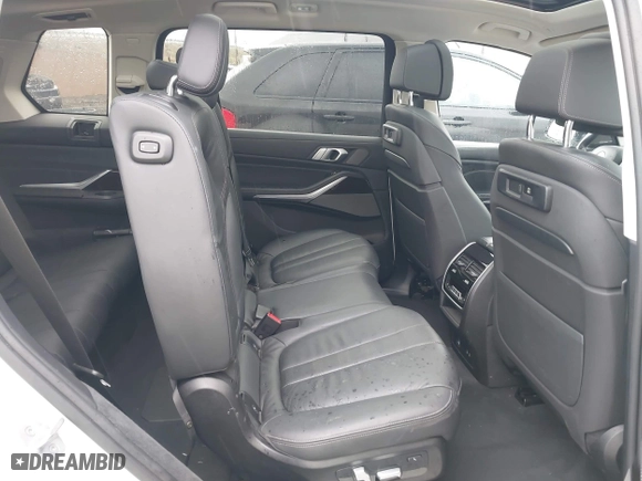 2019 BMW X7 xDrive40i with VIN 5UXCW2C57KL084137, listed as a IAAI auction lot 41662958 with 34,751 mi miles. Bid and sale history available at carsss.com. Image 8.