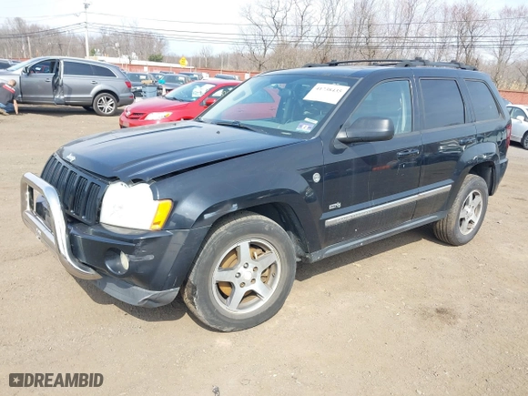 2006 Jeep Grand Cherokee Laredo with VIN 1J4HR48N76C265919, listed as a IAAI auction lot 41738435 with 133,286 mi miles. Bid and sale history available at carsss.com. Image 2.