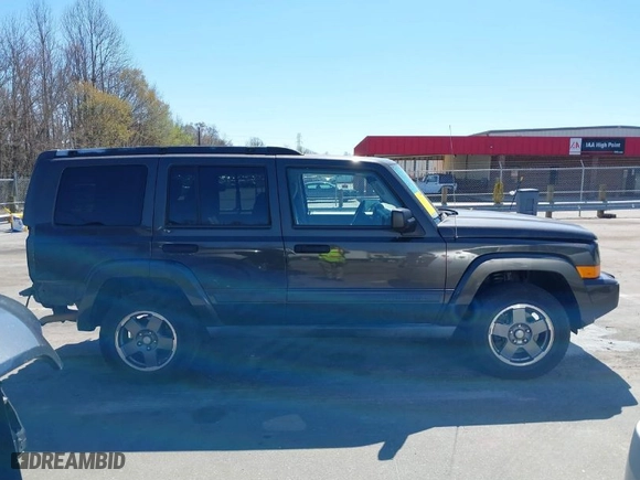 2006 Jeep Commander with VIN 1J8HH48K96C176263, listed as a IAAI auction lot 41843558 with 172,157 mi miles. Bid and sale history available at carsss.com. Image 14.