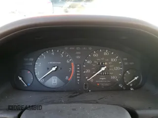 1997 Acura CL z VIN 19UYA1256VL005063, wystawiony jako Copart lot #83031204 z przebiegiem 120 250 mil mil oraz Szkoda całkowita • Salvage title. Historia ofert i sprzedaży dostępna na DreamBid. Obrazek 9.