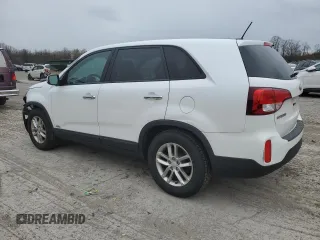 2015 Kia Sorento LX with VIN 5XYKTCA68FG595090, listed as a Copart auction lot 52178005 with 174,032 mi miles and Salvage Title. Bid and sale history available at carsss.com. Image 2.