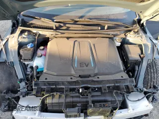 2023 Hyundai Ioniq 5 SE with VIN KM8KMDAFXPU164443, listed as a Copart auction lot 87894615 with 10,567 mi miles and Salvage title. Bid and sale history available at DreamBid. Image 11.