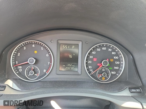 2010 Volkswagen Jetta Limited Edition with VIN 3VWRZ7AJ0AM143250, listed as a Copart auction lot 59165165 with 208,785 mi miles and Salvage title. Bid and sale history available at DreamBid. Image 9.