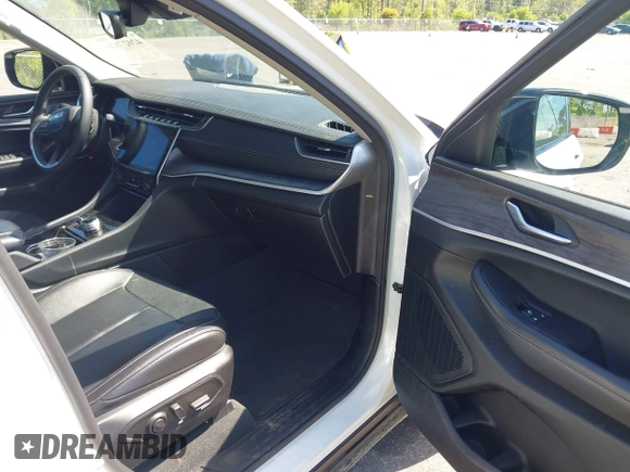 2023 Jeep Grand Cherokee Limited z VIN 1C4RJKBG4P8806722, wystawiony jako IAAI lot #42027826 z przebiegiem 64 482 mil mil oraz . Historia ofert i sprzedaży dostępna na DreamBid. Obrazek 5.