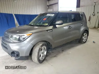 2019 Kia Soul z VIN KNDJN2A20K7695964, wystawiony jako Copart lot #59786835 z przebiegiem 79 964 mil mil oraz Czysty tytuł • Clean title. Historia ofert i sprzedaży dostępna na DreamBid. Obrazek 1.