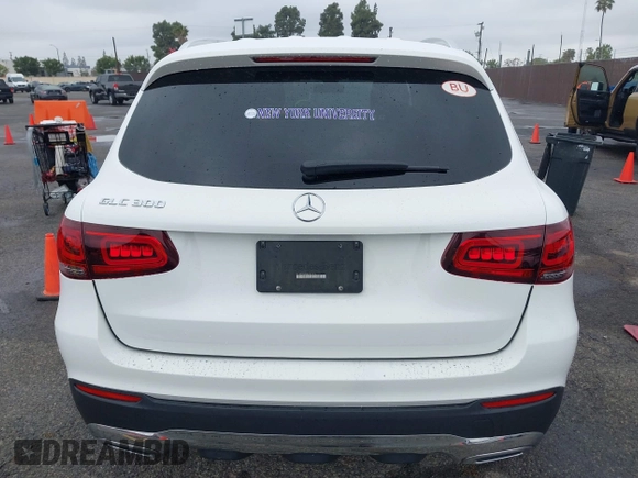 2020 Mercedes-Benz GLC with VIN W1N0G8DB6LF801516, listed as a IAAI auction lot 41902240 with 67,119 mi miles. Bid and sale history available at carsss.com. Image 16.