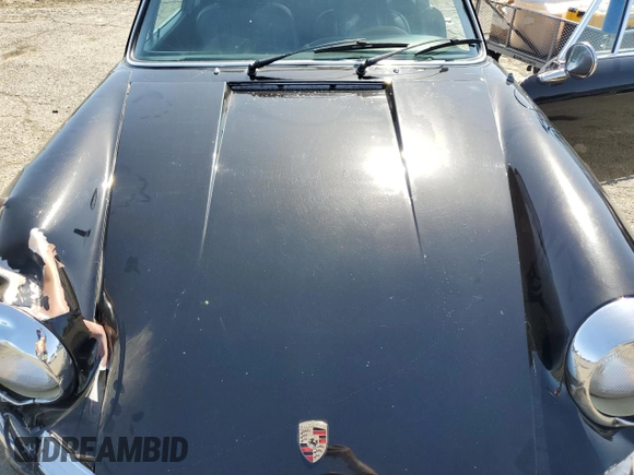 1971 Porsche 911 with VIN 9111120590, listed as a Copart auction lot 52559665 with 44,582 mi miles and Salvage title. Bid and sale history available at DreamBid. Image 13.