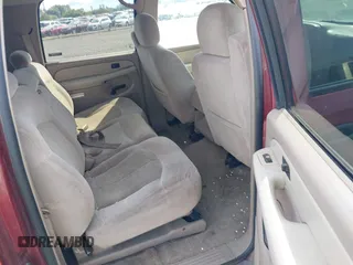 2002 Chevrolet Suburban LT with VIN 1GNFK16Z02J187549, listed as a IAAI auction lot 42544030 with 224,536 mi miles and . Bid and sale history available at DreamBid. Image 8.