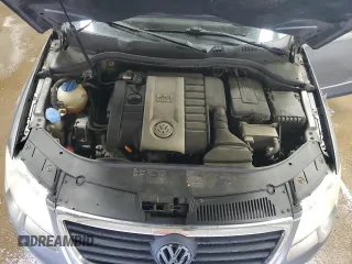 2008 Volkswagen Passat Turbo z VIN WVWJK73C08P045746, wystawiony jako Copart lot #52714265 z przebiegiem 202 420 mil mil oraz Szkoda całkowita • Salvage title. Historia ofert i sprzedaży dostępna na DreamBid. Obrazek 11.