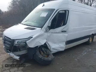 2020 Mercedes-Benz Sprinter Cargo with VIN W1Y4ECHYXLP236211, listed as a IAAI auction lot 41705378 with 139,901 mi miles and . Bid and sale history available at carsss.com. Image 6.