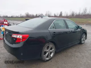 2012 Toyota Camry SE with VIN 4T1BK1FK5CU009190, listed as a IAAI auction lot 42006841 with 154,489 mi miles. Bid and sale history available at carsss.com. Image 4.