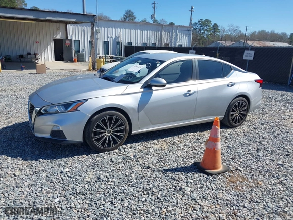 2019 Nissan Altima 2.5 S with VIN 1N4BL4BV1KC200327, listed as a IAAI auction lot 41806826 with 116,276 mi miles. Bid and sale history available at carsss.com. Image 19.