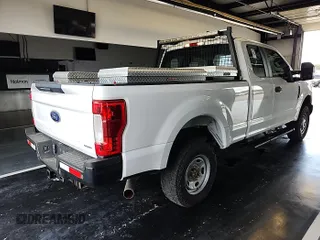 2019 Ford F-250 XL with VIN 1FT7X2B62KEE27421, listed as a IAAI auction lot 42875164 with 143,483 mi miles and . Bid and sale history available at DreamBid. Image 8.
