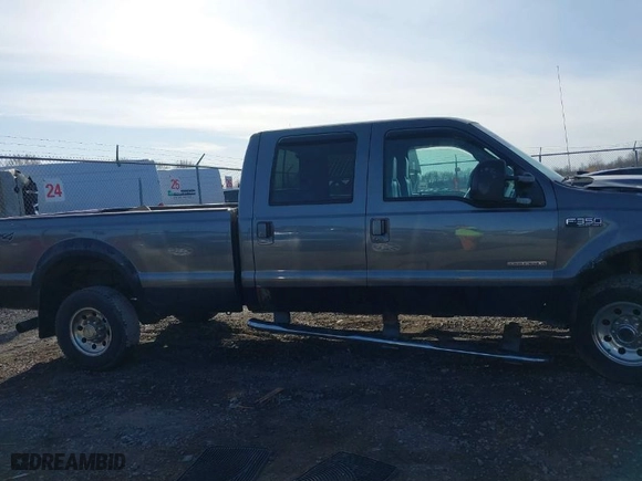 2003 Ford Super Duty F-350 SRW XL with VIN 1FTSW31P43EC09818, listed as a IAAI auction lot 41803047 with NaN miles. Bid and sale history available at carsss.com. Image 13.