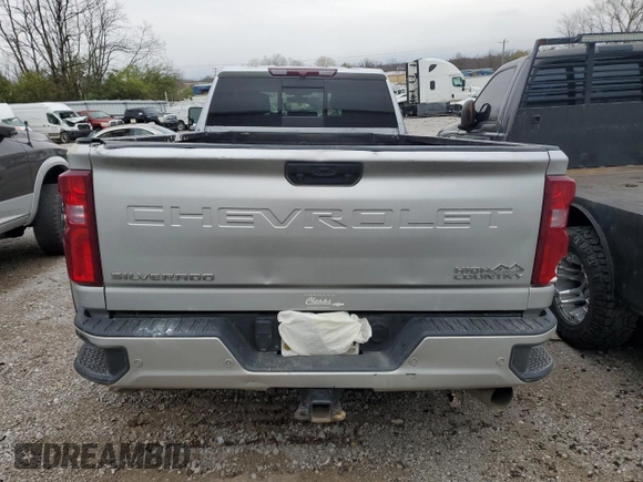 2022 Chevrolet Silverado 3500HD High Country with VIN 1GC4YVEY0NF270579, listed as a Copart auction lot 80861624 with 0 mi miles and Salvage Title. Bid and sale history available at carsss.com. Image 6.