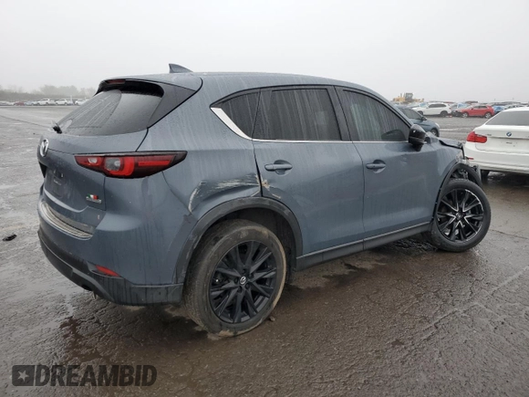 2024 Mazda CX-5 S Carbon Edition z VIN JM3KFBCM6R0367121, wystawiony jako Copart lot #51570125 z przebiegiem 49 762 mil mil oraz Szkody całkowita. Historia ofert i sprzedaży dostępna na DreamBid. Obrazek 3.