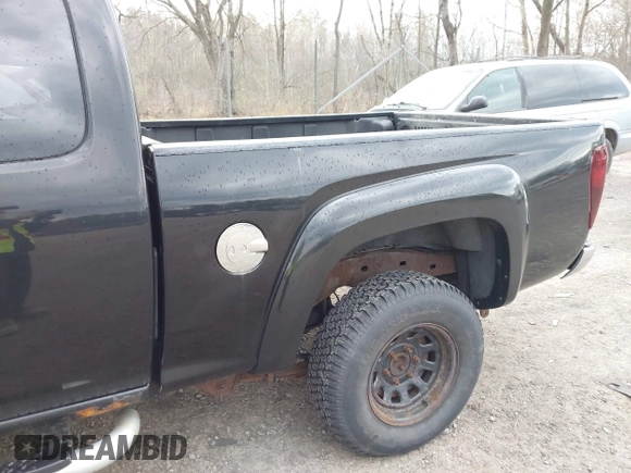 2005 GMC Canyon SLE Z85 with VIN 1GTDT196958206061, listed as a IAAI auction lot 42121015 with 158,440 mi miles. Bid and sale history available at carsss.com. Image 6.