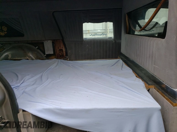 1995 Cadillac Fleetwood z VIN 1G6DW52P7SR707766, wystawiony jako Copart lot #88814915 z przebiegiem 140 958 mil mil oraz Czysty tytuł • Clean title. Historia ofert i sprzedaży dostępna na DreamBid. Obrazek 11.