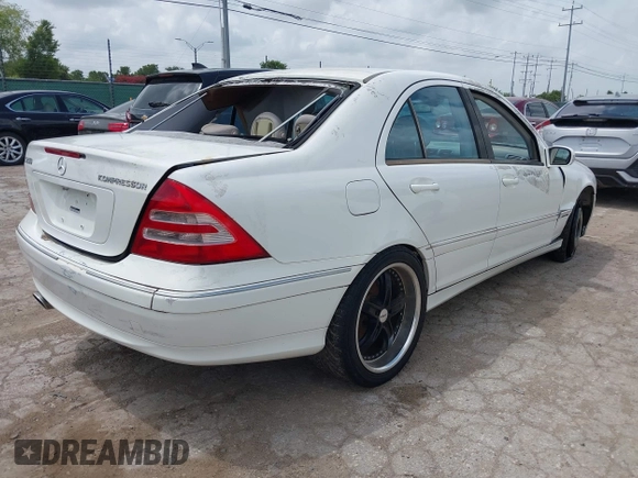 2004 Mercedes-Benz C 230 Kompressor with VIN WDBRF40J84F531079, listed as a IAAI auction lot 42622697 with Not provided miles and . Bid and sale history available at DreamBid. Image 4.