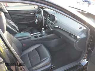 2019 Nissan Altima 2.5 SR with VIN 1N4BL4CV1KC170308, listed as a IAAI auction lot 41965287 with 115,595 mi miles. Bid and sale history available at carsss.com. Image 5.