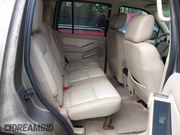 2006 Ford Explorer XLT with VIN 1FMEU73E26UA23609, listed as a IAAI auction lot 42577068 with 211,357 mi miles and . Bid and sale history available at DreamBid. Image 8.