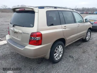 2004 Toyota Highlander with VIN JTEEP21A540014420, listed as a IAAI auction lot 41800588 with 292,532 mi miles. Bid and sale history available at carsss.com. Image 4.