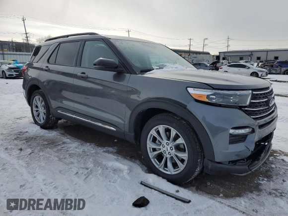 2024 Ford Explorer XLT with VIN 1FMSK8DH5RGA59658, listed as a Copart auction lot 45171085 with 7,960 mi miles and Salvage Title. Bid and sale history available at carsss.com. Image 4.