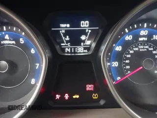 2016 Hyundai Elantra SE with VIN 5NPDH4AE5GH688876, listed as a IAAI auction lot 41545604 with 141,138 mi miles. Bid and sale history available at carsss.com. Image 7.