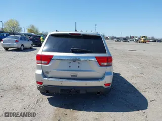 2011 Jeep Grand Cherokee Overland with VIN 1J4RR6GT6BC568491, listed as a IAAI auction lot 42035464 with 147,389 mi miles. Bid and sale history available at carsss.com. Image 16.