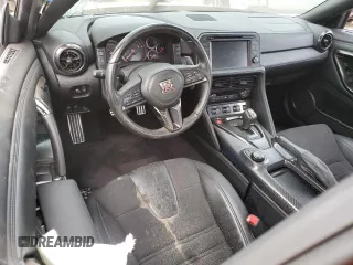 2017 Nissan GT-R Premium z VIN JN1AR5EF8HM820659, wystawiony jako Copart lot #41607974 z przebiegiem Nie podano mil oraz Szkody całkowita. Historia ofert i sprzedaży dostępna na DreamBid. Obrazek 8.